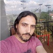 Soy Guitarrista Profesional con mas de 25 años de experiencia en guitarra: básica, intermedia y avanzada... Mi metodología es particular y enfocada a mejorar aspectos de rasgueos y arpegios